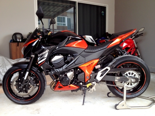 ขาย Kawasaki Z800 ปี2014 สวยๆ วิ่งน้อย ท่อสูตร กันสบัดไฮเปอโปร  ราคา345000 บาท (รับเทริ์น/จัดไฟแนนท์)