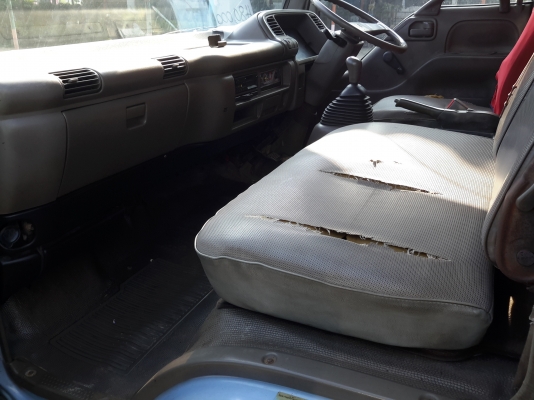 6 ล้อกลาง  ISUZU  NPR66PX5-T  120  แรงม้า  * ยาว 5.00 ม. *  รถสวยเดิม_ตามสภาพ   *  รถห้างแท้  *  มีเล่มพร้อมโอน *