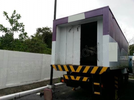 รถบรรทุก 6 ล้อช่วงยาวยี่ห้ออีซูซุ รุ่น FTR  ตู้บรรทุกอลูมิเนียม...สามารถแวะชมสภาพรถและทดลองรถได้ที่ศูนย์พักรถ truck2hand จังหวัดสระบุรีครับ