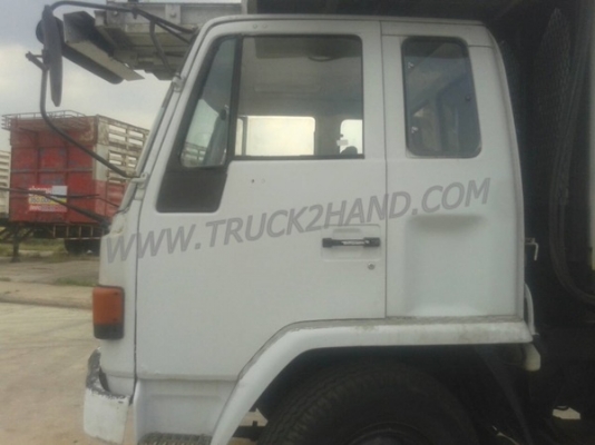 รถบรรทุก 6 ล้อช่วงยาวยี่ห้ออีซูซุ รุ่น FTR  ตู้บรรทุกอลูมิเนียม...สามารถแวะชมสภาพรถและทดลองรถได้ที่ศูนย์พักรถ truck2hand จังหวัดสระบุรีครับ