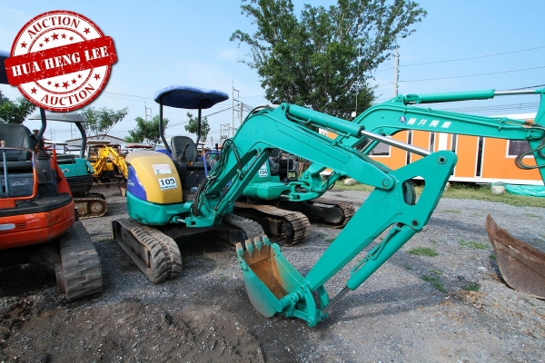 AUC 7 Code 105  รถขุดเล็ก KOMATSU PC30MR-1  ราคา เริ่มต้นการประมูล 275,000 บาท