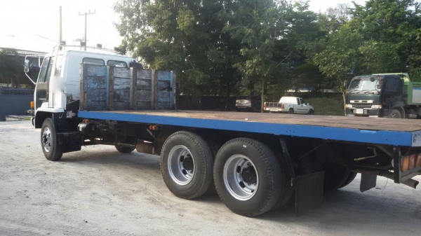 ขายรถ10ล้อ Isuzu Rocky 175 แรงม้า ช่วงยาว 7.5 เมตร