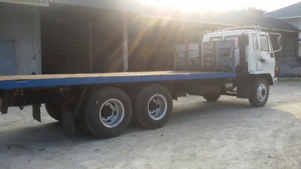 ขายรถ10ล้อ Isuzu Rocky 175 แรงม้า ช่วงยาว 7.5 เมตร