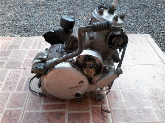 ขายเครื่องคาจิว่าสเตลล่า115 เครื่องพร้อมเสื้อฝาครบเหมาะเอาไว้เป็นอะไหล่รุ่นนี้หายากคนเล่นรู้ ขาย 2800 บาท