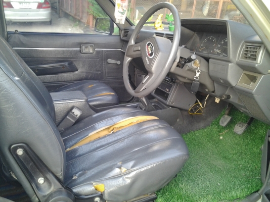 TOYOTA HILUX-HIRO ปี90 เครื่องแน่น สภาพสวย TOYOTA HILUX-HIRO ปี90 เครื่องแน่น สภาพสวย