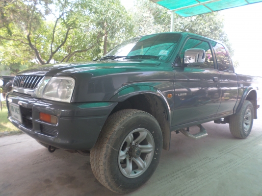 ขายมิตซูสตาด้า โฟร์วิน เครื่อง 2800 ปี 2000