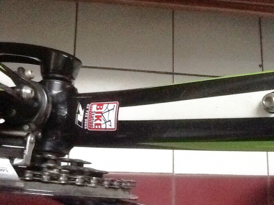 Specialized. Hardrock sport