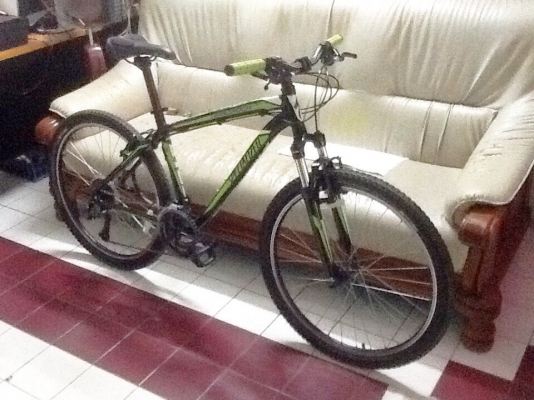 Specialized. Hardrock sport