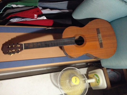 ขายกีตาร์ classic สภาพดีใช้งานได้ปกติ