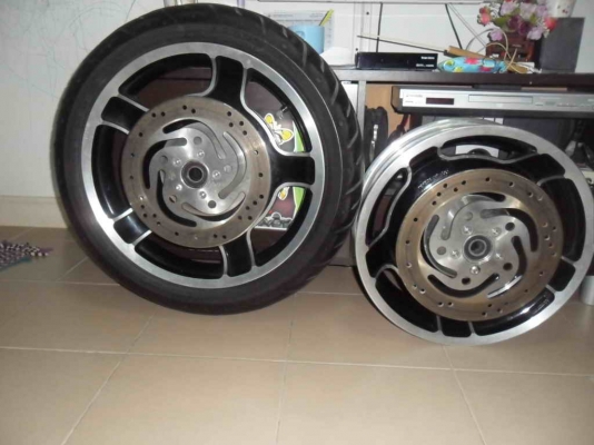 ขายล้อฮาร์เลย์สตรีทไกส์,กระบอกโช๊ค,หัวเทียนสกิมมิ่ง