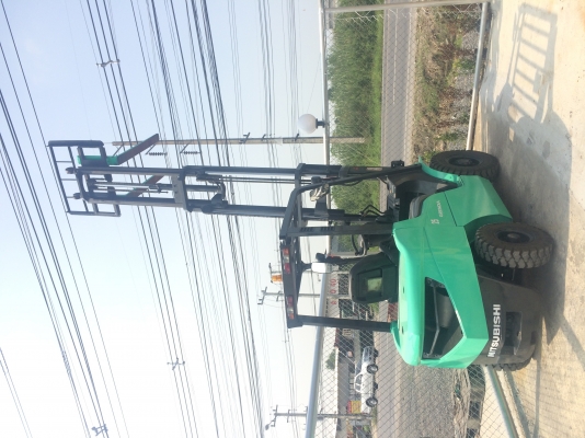 ขาย รถโฟล์คลิฟ ญี่ปุ่น 5พันชั่วโมง mitsubishi รุ่นล่าสุด FD25T ดีเซลS4Sเกียร์ออโต้ 2.5ตัน4.5เมตร เสาเข้าตู้ รถดีมากรับประกัน 370,000 ฿ จะเด็ด ขาย รถโฟล์คลิฟ ญี่ปุ่น 5พันชั่วโมง mitsubishi รุ่นล่าสุด FD25T ดีเซลS4Sเกียร์ออโต้ 2.5ตัน4.5เมตร เสาเข้าตู้ รถดีมากรับประกัน 370,000 ฿ จะเด็ด