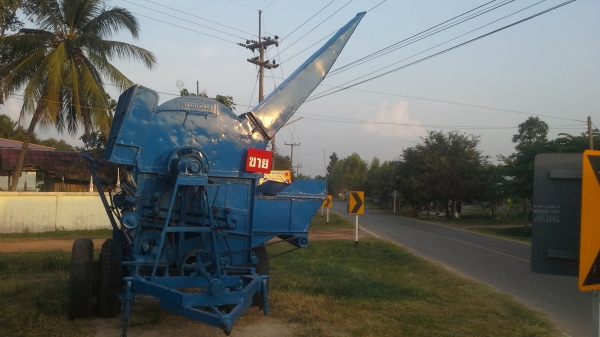 ขายตู้สีนวดข้าว 7 ฟุต เกษตรพัฒนา สุดถูกช่วงล่างเพลารถสิบล้อ ขายตู้สีนวดข้าว 7 ฟุต เกษตรพัฒนา สุดถูกช่วงล่างเพลารถสิบล้อ