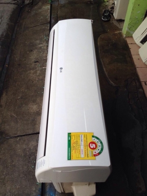 **** ขายแอร์ LG 12500 BTU สภาพสวย ****