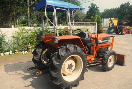 ขายรถไถ Kubota GL 29 (4WD) พร้อมดันหน้า สภาพพร้อมใช้งาน ขายรถไถ Kubota GL 29 (4WD) พร้อมดันหน้า สภาพพร้อมใช้งาน