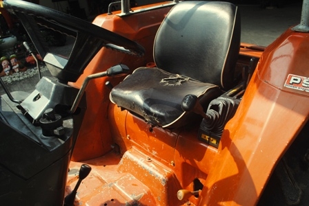 ขายรถไถ Kubota GL 29 (4WD) พร้อมดันหน้า สภาพพร้อมใช้งาน