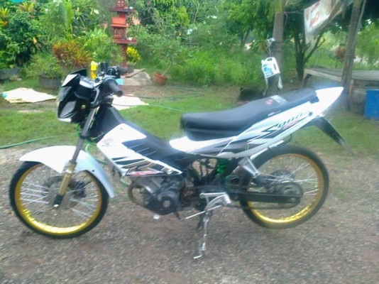 โซนิคตัวใหม่ปี50สต๊าสมือ ล้อ ยางนอกในชุดสีทำมาใหม่