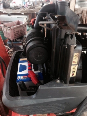 L4508DT.  ราคาแค่250000บาทเท่านั้นได้อุปกณ์2ชิ้นใบมีดตราช้างผานตราช้าง