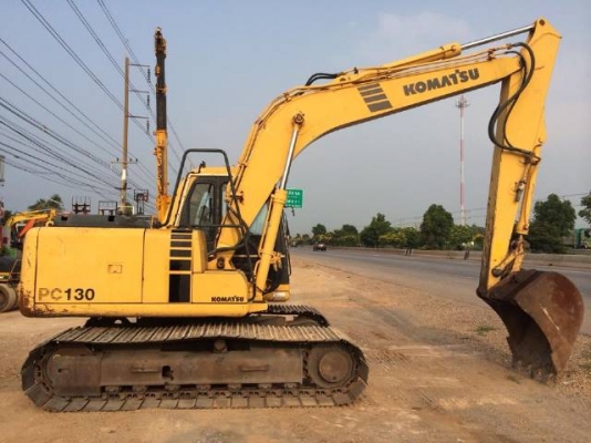 ขายรถแบคโฮ KOMATSU PC130-6 ระบบไฟฟ้าเต็ม ปี 2002 บูมยาวพิเศษใบแทร็ค 70 สภาพสวยมาก รถนอกนำเข้า มีVDOครับ