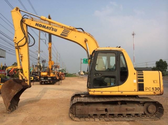 ขายรถแบคโฮ KOMATSU PC130-6 ระบบไฟฟ้าเต็ม ปี 2002 บูมยาวพิเศษใบแทร็ค 70 สภาพสวยมาก รถนอกนำเข้า มีVDOครับ