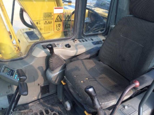 ขายรถแบคโฮ KOMATSU PC130-6 ระบบไฟฟ้าเต็ม ปี 2002 บูมยาวพิเศษใบแทร็ค 70 สภาพสวยมาก รถนอกนำเข้า มีVDOครับ