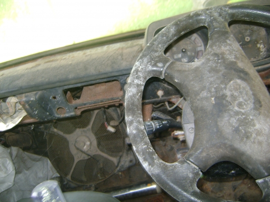 หัวแชสชี  ไม่มีตัวถัง  ถอดเครื่องสีข้าว  ( แจ้ง ม.79 )   ราคา 73,000 บาท