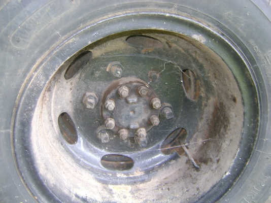 หัวแชสชี  ไม่มีตัวถัง  ถอดเครื่องสีข้าว  ( แจ้ง ม.79 )   ราคา 73,000 บาท