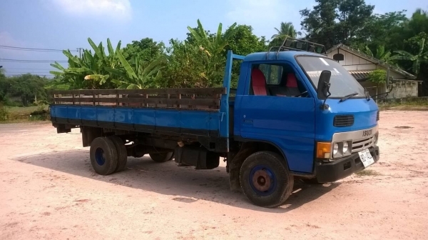 ขาย 6 ล้อ ISUZU KS31 กระบะยาว 5 เมตร เครื่อง 4BD1 115 แรงม้า คัสซีสวย ทะเบียนพร้อมโอน ราคาต่อรองได้ครับ
