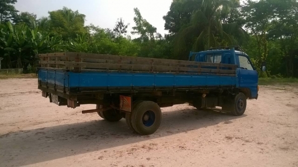 ขาย 6 ล้อ ISUZU KS31 กระบะยาว 5 เมตร เครื่อง 4BD1 115 แรงม้า คัสซีสวย ทะเบียนพร้อมโอน ราคาต่อรองได้ครับ