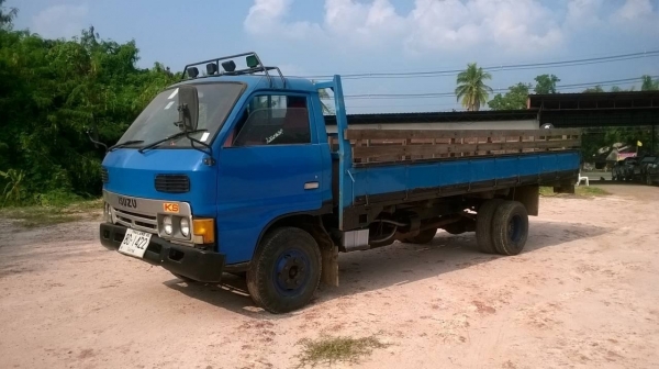 ขาย 6 ล้อ ISUZU KS31 กระบะยาว 5 เมตร เครื่อง 4BD1 115 แรงม้า คัสซีสวย ทะเบียนพร้อมโอน ราคาต่อรองได้ครับ