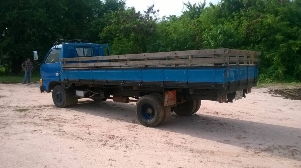 ขาย 6 ล้อ ISUZU KS31 กระบะยาว 5 เมตร เครื่อง 4BD1 115 แรงม้า คัสซีสวย ทะเบียนพร้อมโอน ราคาต่อรองได้ครับ