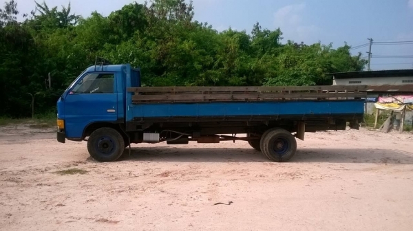 ขาย 6 ล้อ ISUZU KS31 กระบะยาว 5 เมตร เครื่อง 4BD1 115 แรงม้า คัสซีสวย ทะเบียนพร้อมโอน ราคาต่อรองได้ครับ