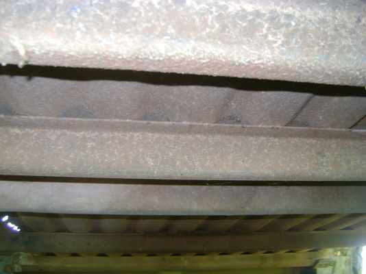 กะบะ L 200     ฝาท้ายใหม่ ยังไม่แกะกล่อง  ราคา 5,500  บาท