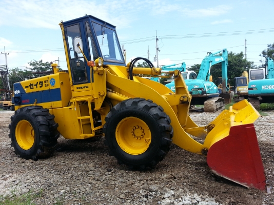 รถตัก KOMATSU 515 นำเข้าจากญี่ปุ่น สวย พร้อมใช้งาน ขายถูก 090-986-2521