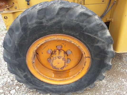 รถตัก FURUKAWA FL-60a นำเข้าจากญี่ปุ่น สวย พร้อมใช้งาน ขายถูก 090-986-2521