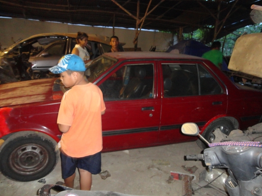 ขายซากนิสัน B11 เครื่อง130cc ติดแกส ราคา 18000 บาท ขายซากนิสัน B11 เครื่อง130cc ติดแกส ราคา 18000 บาท