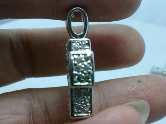 จี้ไม้กางเขนเงินประดับเพชรรัสเซีย