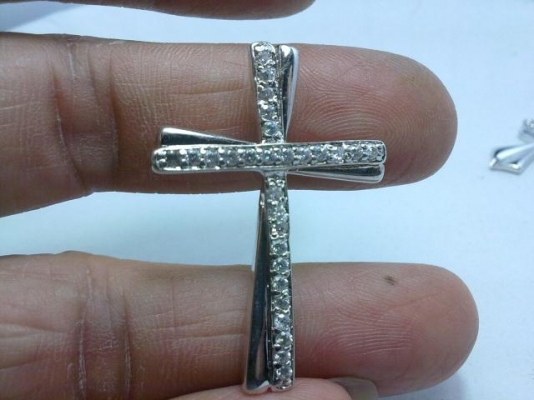จี้ไม้กางเขนเงินประดับเพชรรัสเซีย
