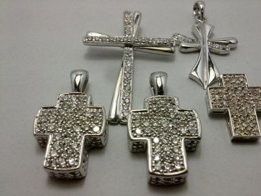 จี้ไม้กางเขนเงินประดับเพชรรัสเซีย