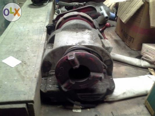 เครื่องต๊าปเกลียวมือสองพร้อมใช่งาน.1/2"-4