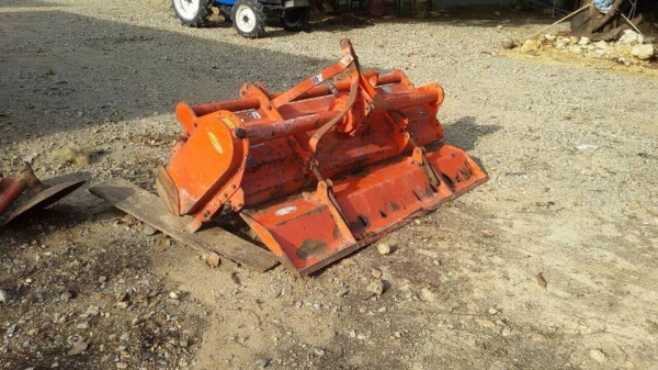 -ขายครับ โรตารี่ ตราช้าง 2 เมตร ใส่รถรุ่น M ครับ