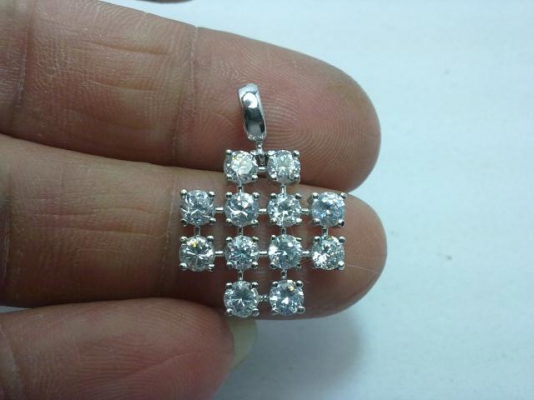 จี้เงินเพชรรัสเซีย