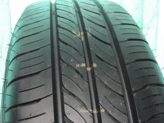 ขายล้อแม็กป้ายแดง TOYOTA YARIS พร้อมยางปี 14 ขอบ 15 ตุ่มหน้ายางมีครบ