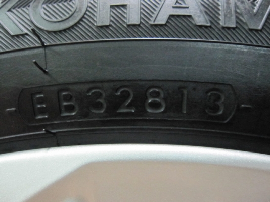 ขายล้อแม็กพร้อมยางป้ายแดง TOYOTA VIOS ขอบ 15 สภาพใหม่มากๆ ถอดจากศูนย์