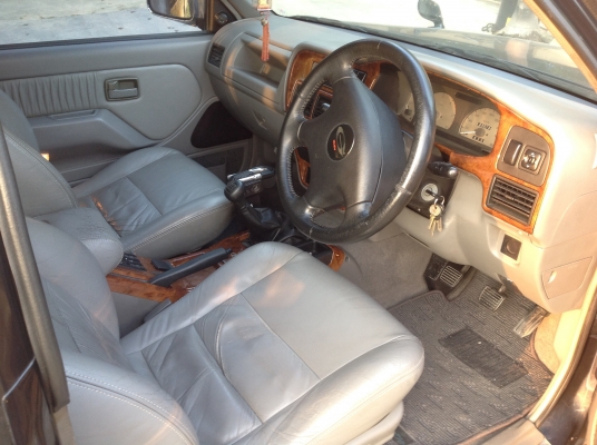 อีซูซุ ไทยรุ่ง แอดเวนเจอ เครื่อง 3000 2WD รุ่นสุดท้าย อีซูซุ ไทยรุ่ง แอดเวนเจอ เครื่อง 3000 2WD รุ่นสุดท้าย