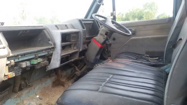 ISUZU-NKR.เครื่อง110.ครัชซีสวย.เคริ่องแน่น.สภาพสวยมากพร้อมใช้..ราคา255.000.บ