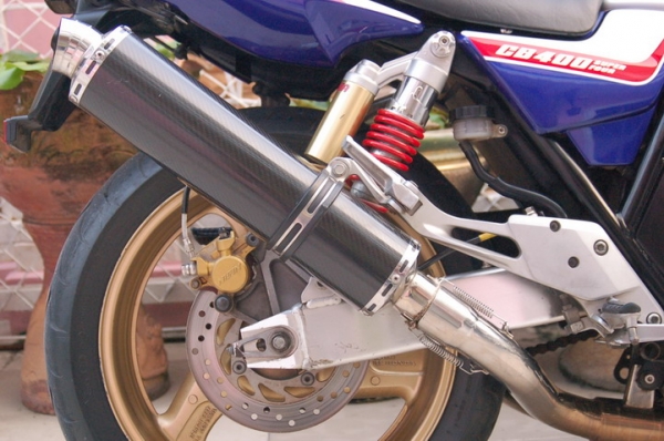 ขอขาย CB4OO TEC3 2OO6 ลายธงชาติสวยๆๆ ของแต่งเพียบสักคันครับ<<สรรพสามิตตัวจริง>>