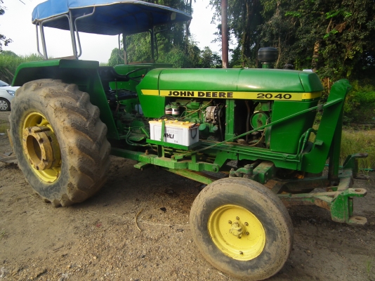 ขายรถไถจอร์นเดีย 2040