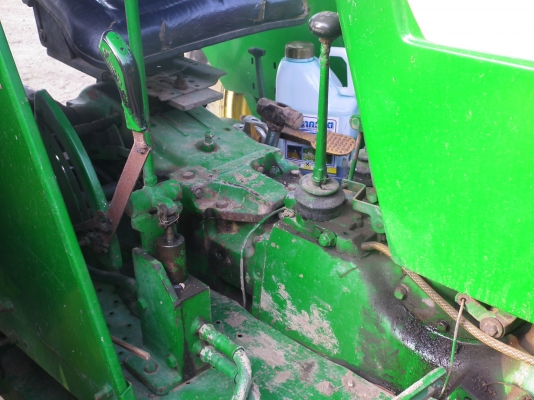 ขายรถไถจอร์นเดีย 2040