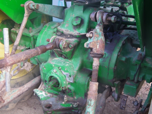 ขายรถไถจอร์นเดีย 2040