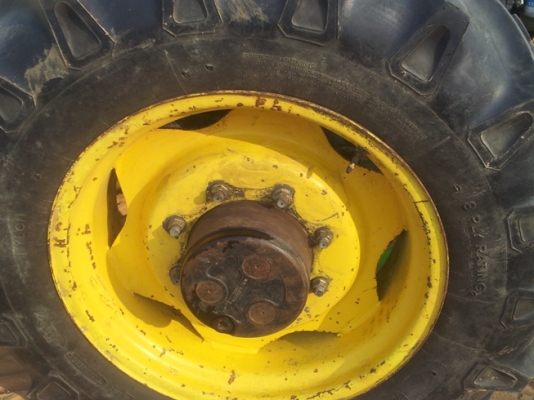 ขายผ่อน สด จอนเดียร์5310 3สูบ 2เพลา 65แรงม้า พร้อมอุปกรณ์ ทะเบียนไม่ขาดจดปี54